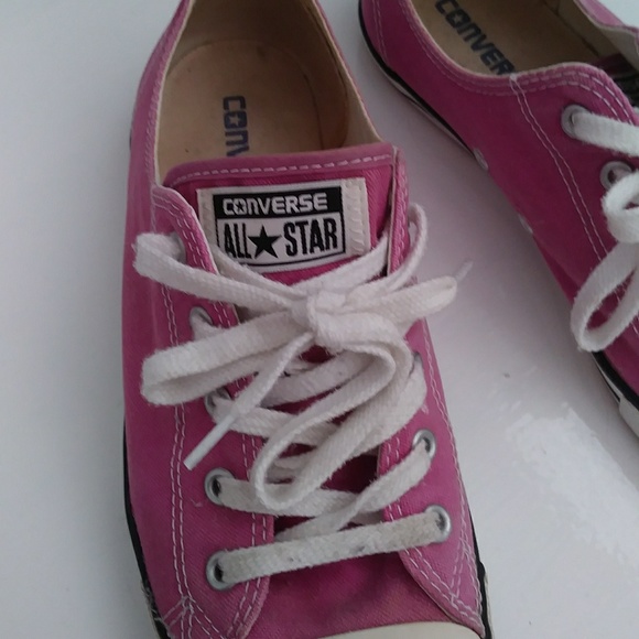 🌸Pink converse🌸 - Picture 2 of 5
